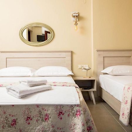 Pension Sotiria Коинира Экстерьер фото
