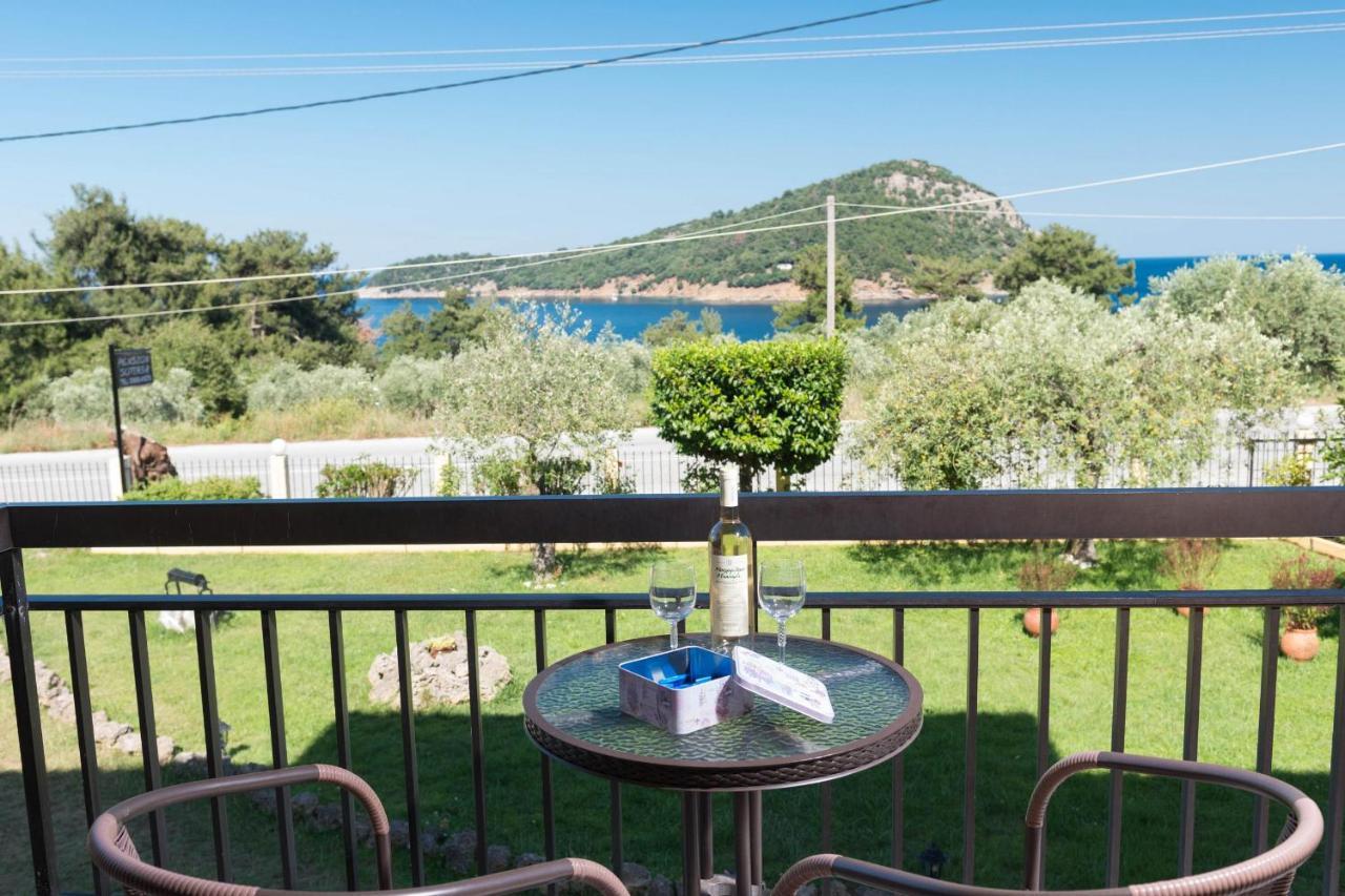 Pension Sotiria Коинира Экстерьер фото