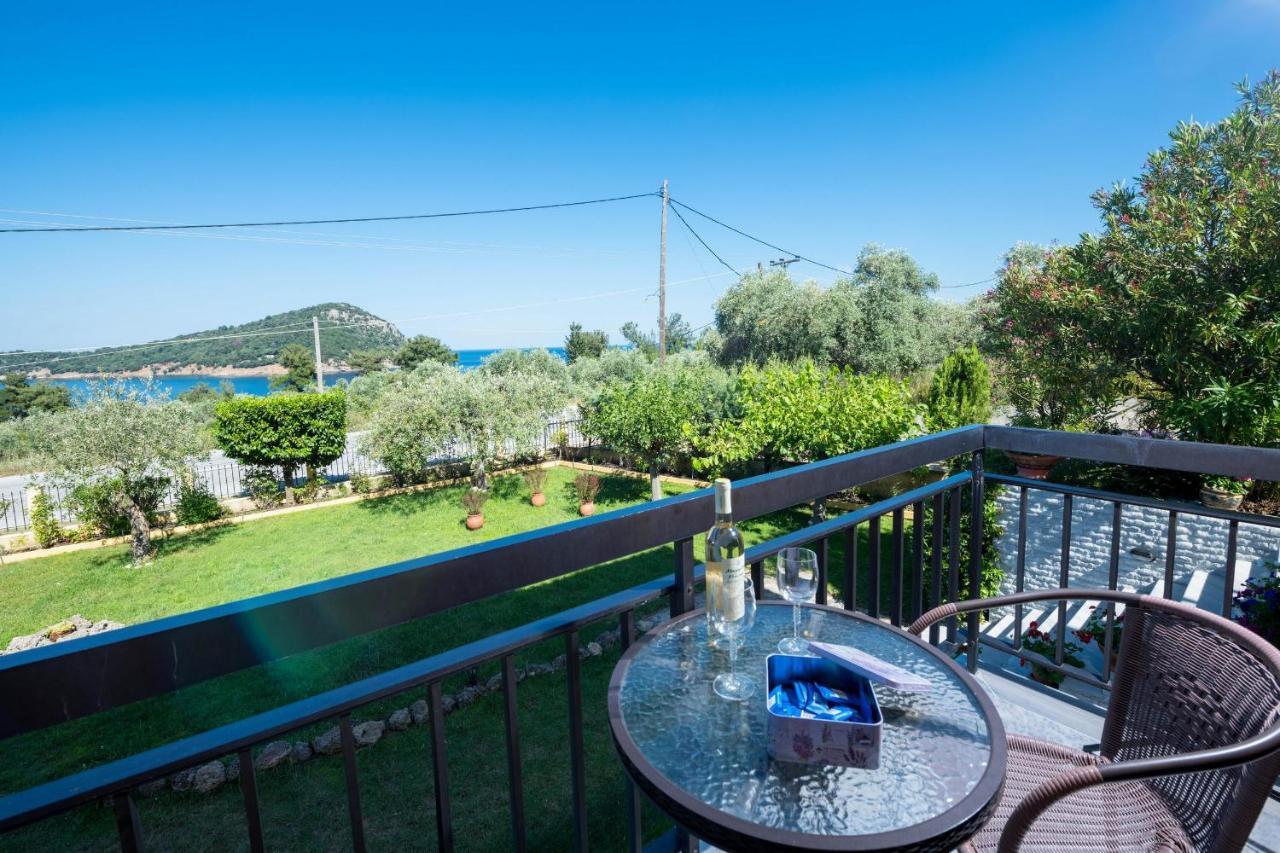 Pension Sotiria Коинира Экстерьер фото