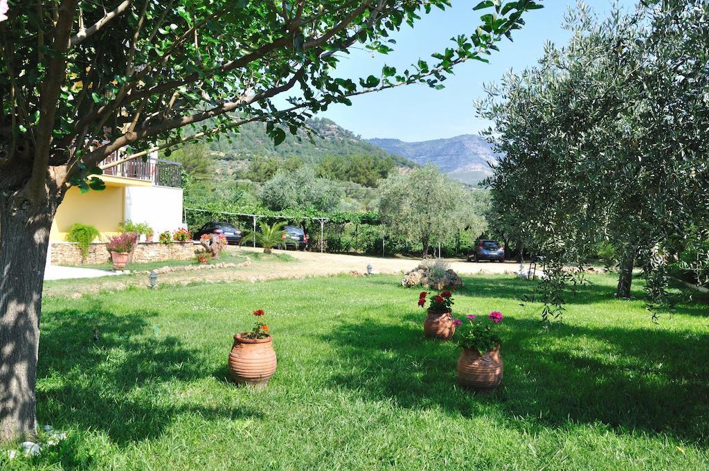 Pension Sotiria Коинира Номер фото
